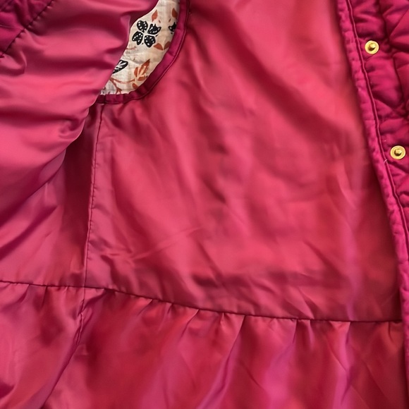 Adorable Crown and Ivy Girls Vest - Picture 4 of 5